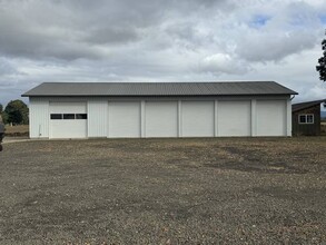 29340 Dane ln, Junction City, OR for rent Building Photo- Image 1 of 8