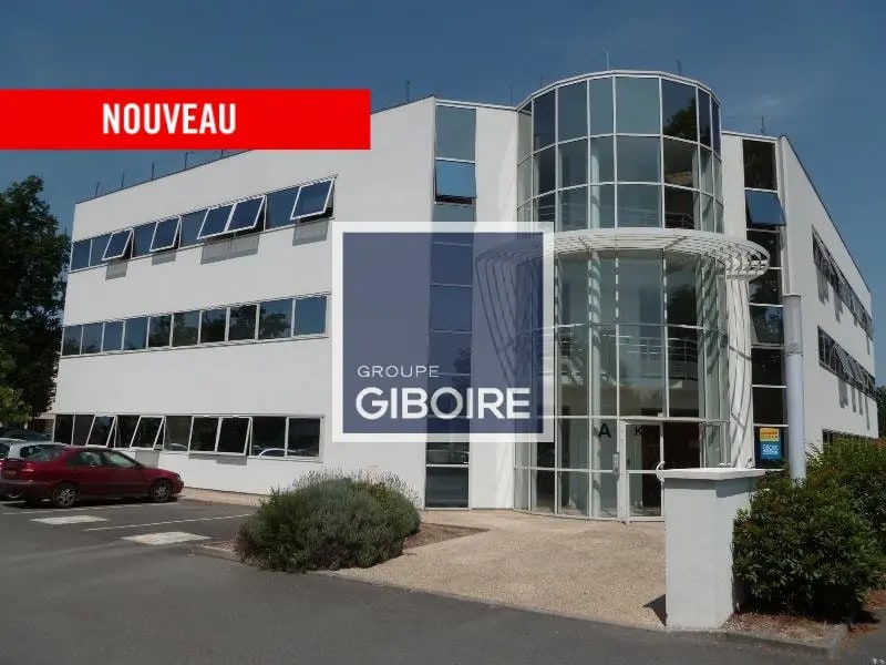 Vente Bureaux 261 m² - Photo 1