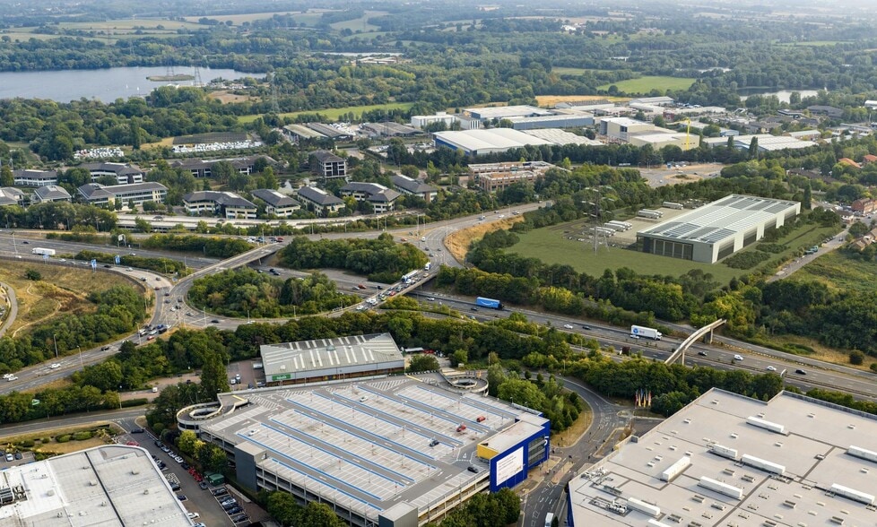 Bath Rd, Reading to rent - Building Photo - Image 2 of 2