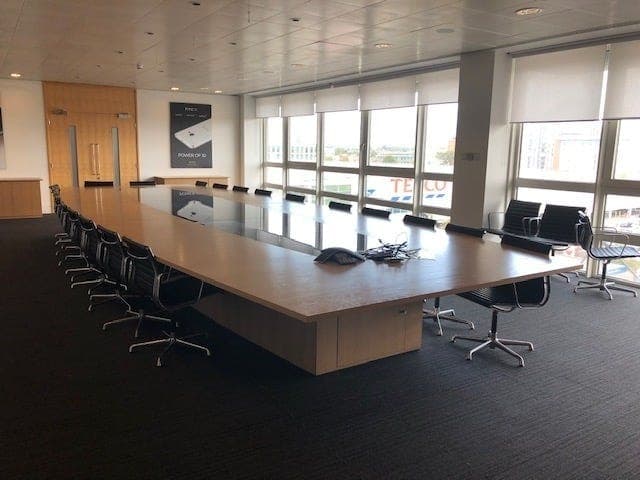 Wellington St, Slough to rent - Interior Photo - Image 3 of 10