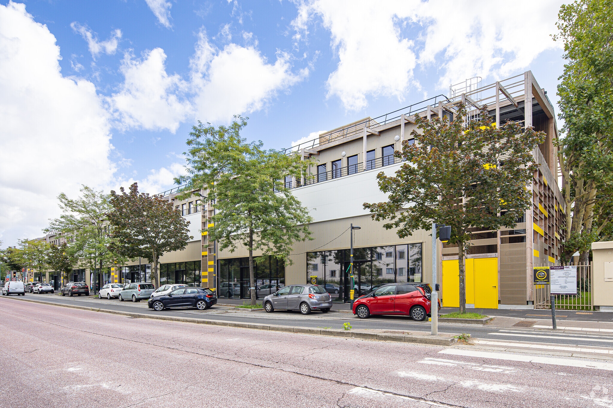 1 Avenue Edouard Herriot, Fresnes to rent Primary Photo- Image 1 of 4