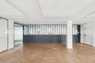 11-19 Rue De La Vanne, Montrouge to rent Interior Photo- Image 1 of 5