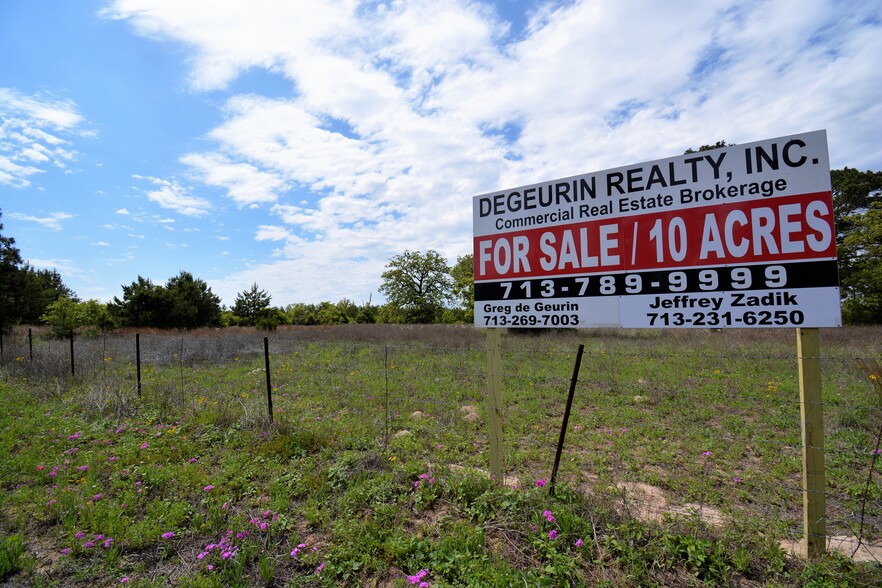 1294 TX-21 E Hwy, Paige, TX for sale - Building Photo - Image 1 of 1