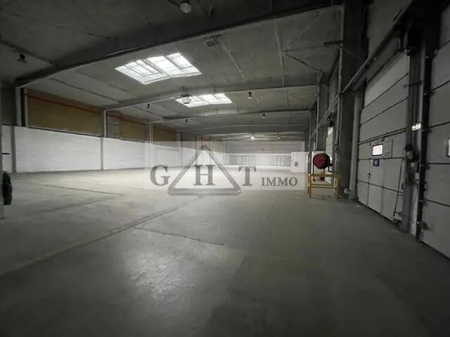Office in Charenton-le-Pont to rent Interior Photo- Image 1 of 5