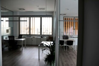 Office in Madrid, Madrid to rent Interior Photo- Image 2 of 12