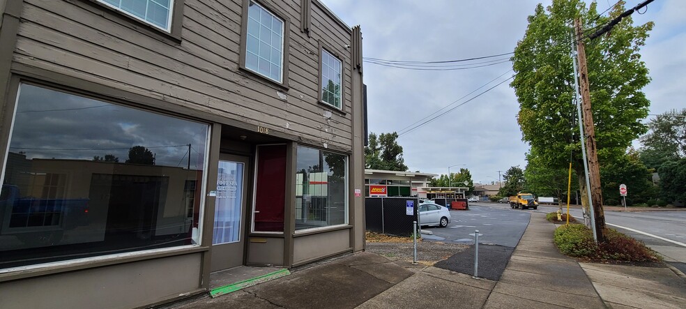 1018-1024 Liberty St NE, Salem, OR for rent - Building Photo - Image 2 of 17