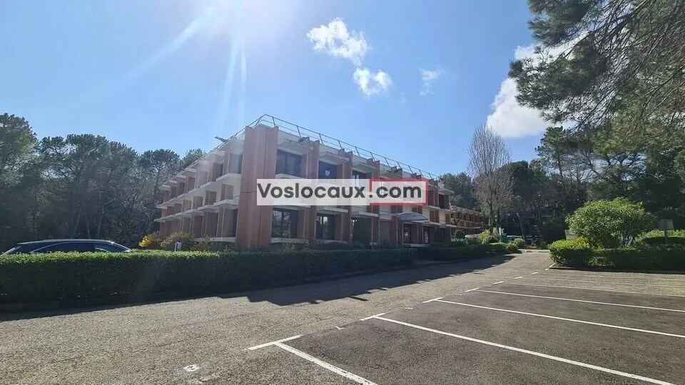 Office in SOPHIA ANTIPOLIS to rent Building Photo- Image 1 of 4