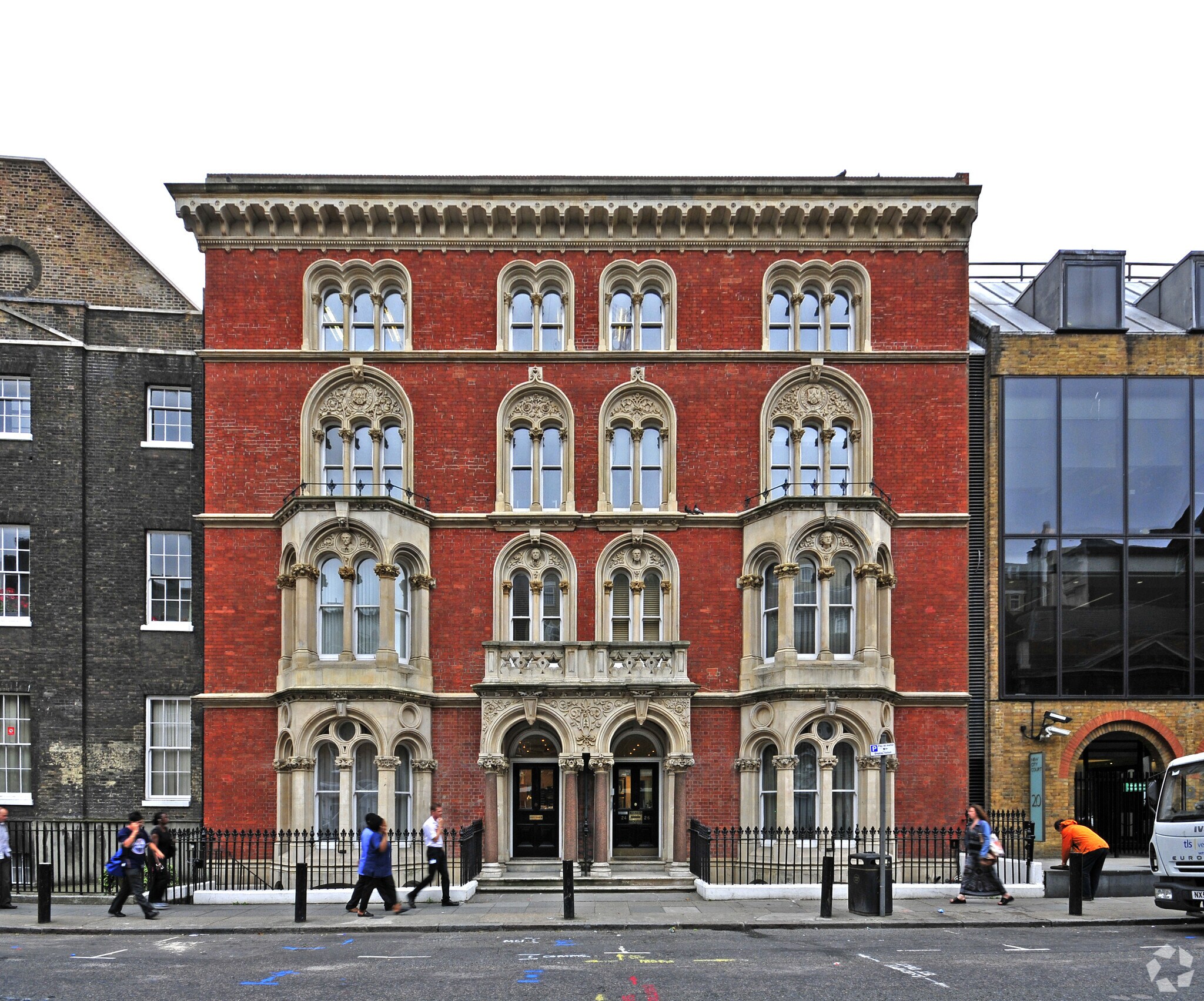 24-26 St Thomas St, London for sale Primary Photo- Image 1 of 1