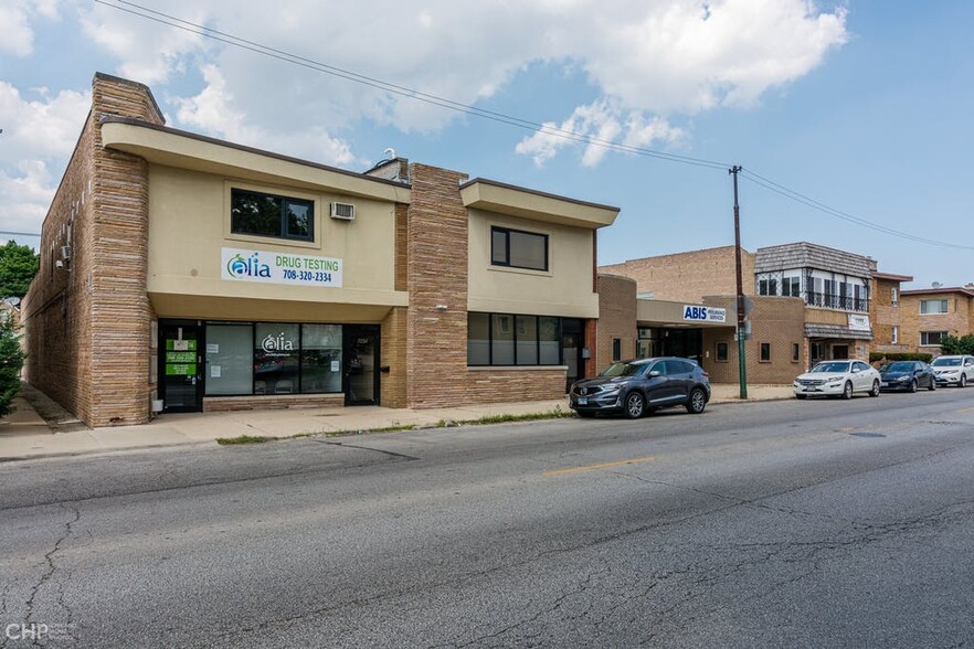 7032 W Belmont Ave, Chicago, IL for sale - Building Photo - Image 1 of 1