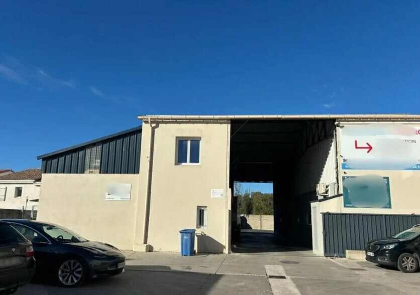 Light Industrial in Le Pontet to rent - Building Photo - Image 1 of 4