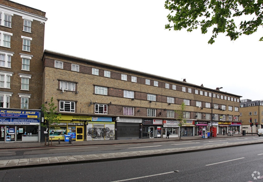 195 Old Kent Rd, London to rent - Building Photo - Image 2 of 2
