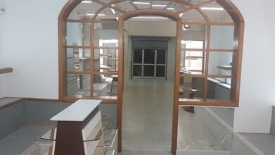 Retail in Sant Pere de Vilamajor, Barcelona to rent Interior Photo- Image 2 of 3