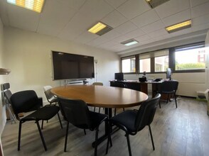 Office in Ivry-sur-Seine to rent Interior Photo- Image 2 of 9