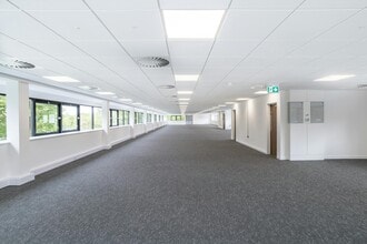 Breckland, Milton Keynes to rent Interior Photo- Image 1 of 4
