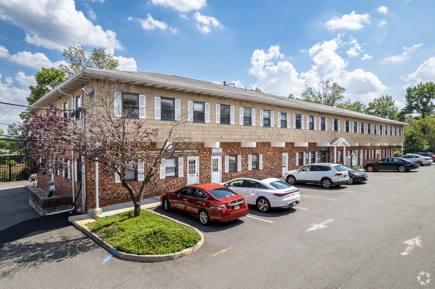 1 Lincoln Hwy, Edison, NJ for rent - Building Photo - Image 1 of 12