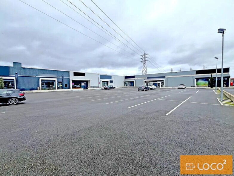 145 Route De Paris, Saint-Alban to rent - Building Photo - Image 1 of 6