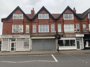 28 Birkenhead Rd, Wirral to rent Building Photo- Image 1 of 1