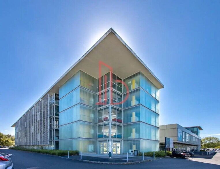 Office in Mérignac to rent - Building Photo - Image 2 of 8