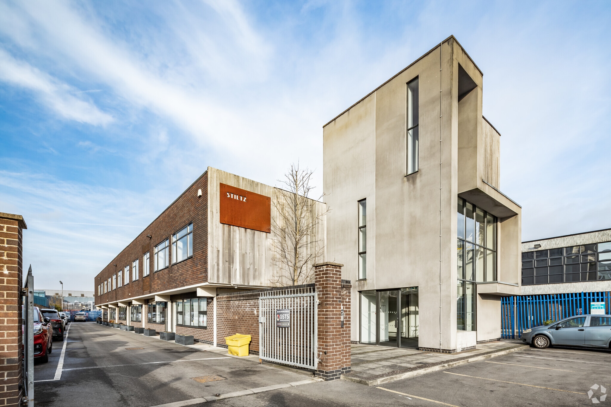 Ledson Rd, Manchester to rent Primary Photo- Image 1 of 9