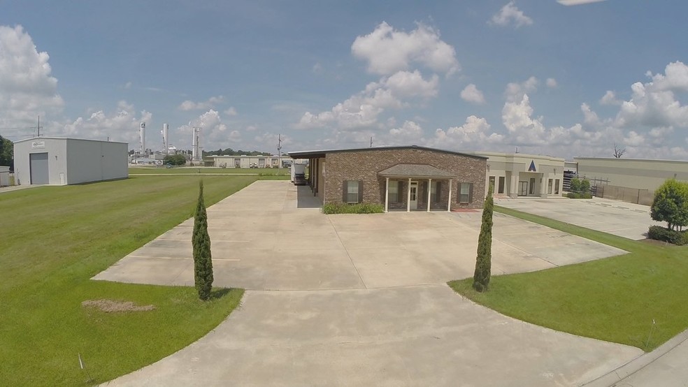 6033 Industrial Dr, Geismar, LA for sale - Other - Image 1 of 1