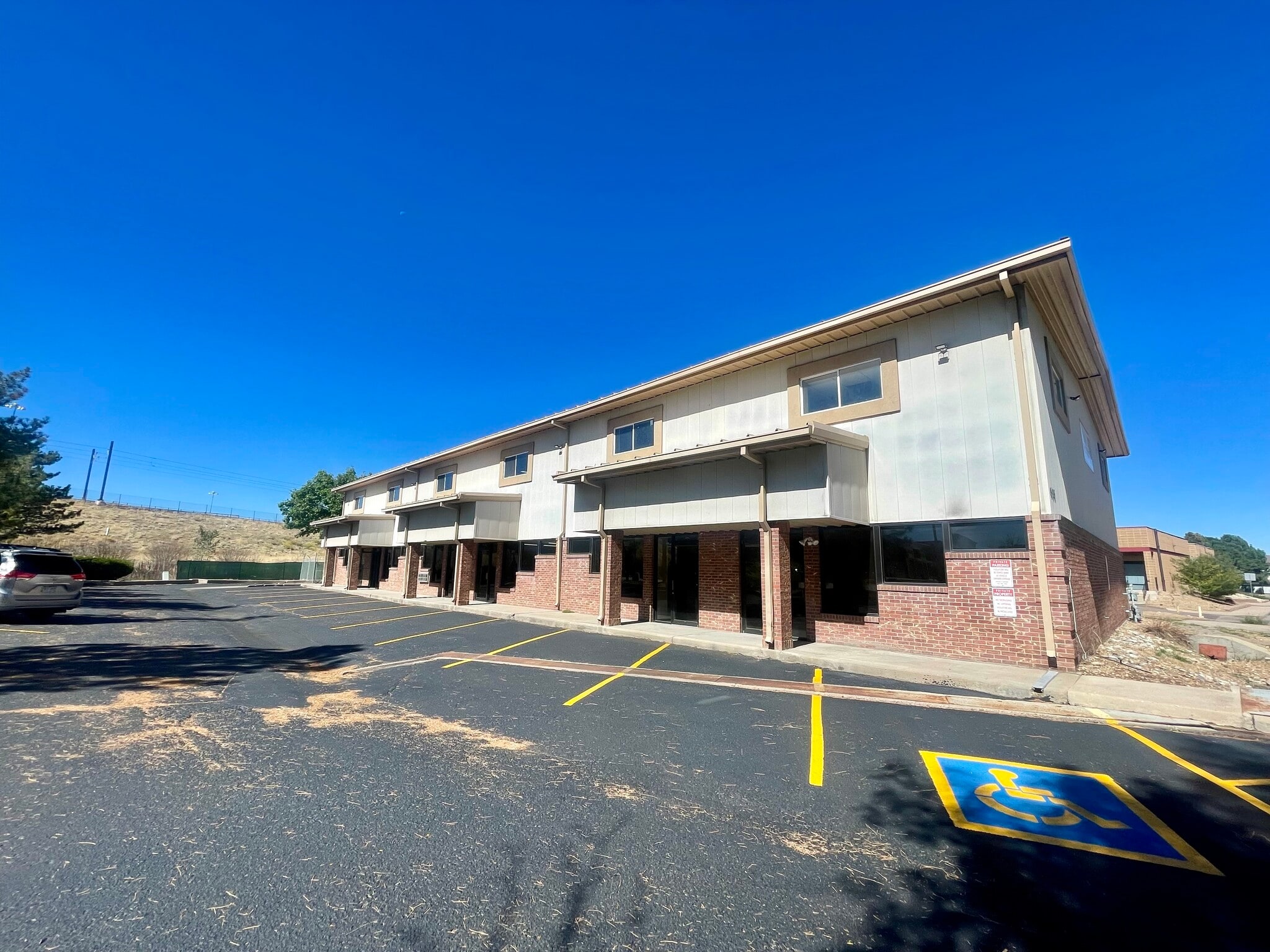 695 Billings St, Aurora, CO to rent Building Photo- Image 1 of 11