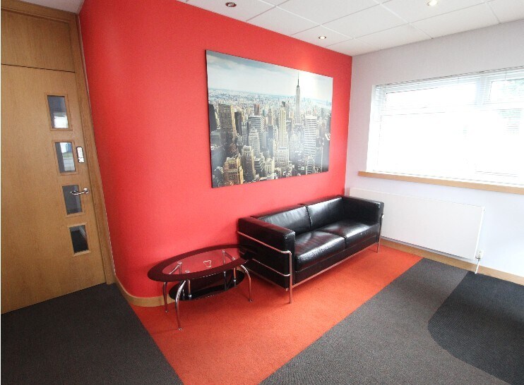 6 Wolfreton Dr, Hull to rent Interior Photo- Image 1 of 6