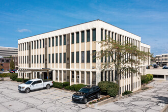 3681 S Green Rd, Beachwood, OH for rent Building Photo- Image 1 of 6