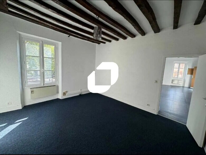 Office in Versailles to rent - Interior Photo - Image 2 of 6