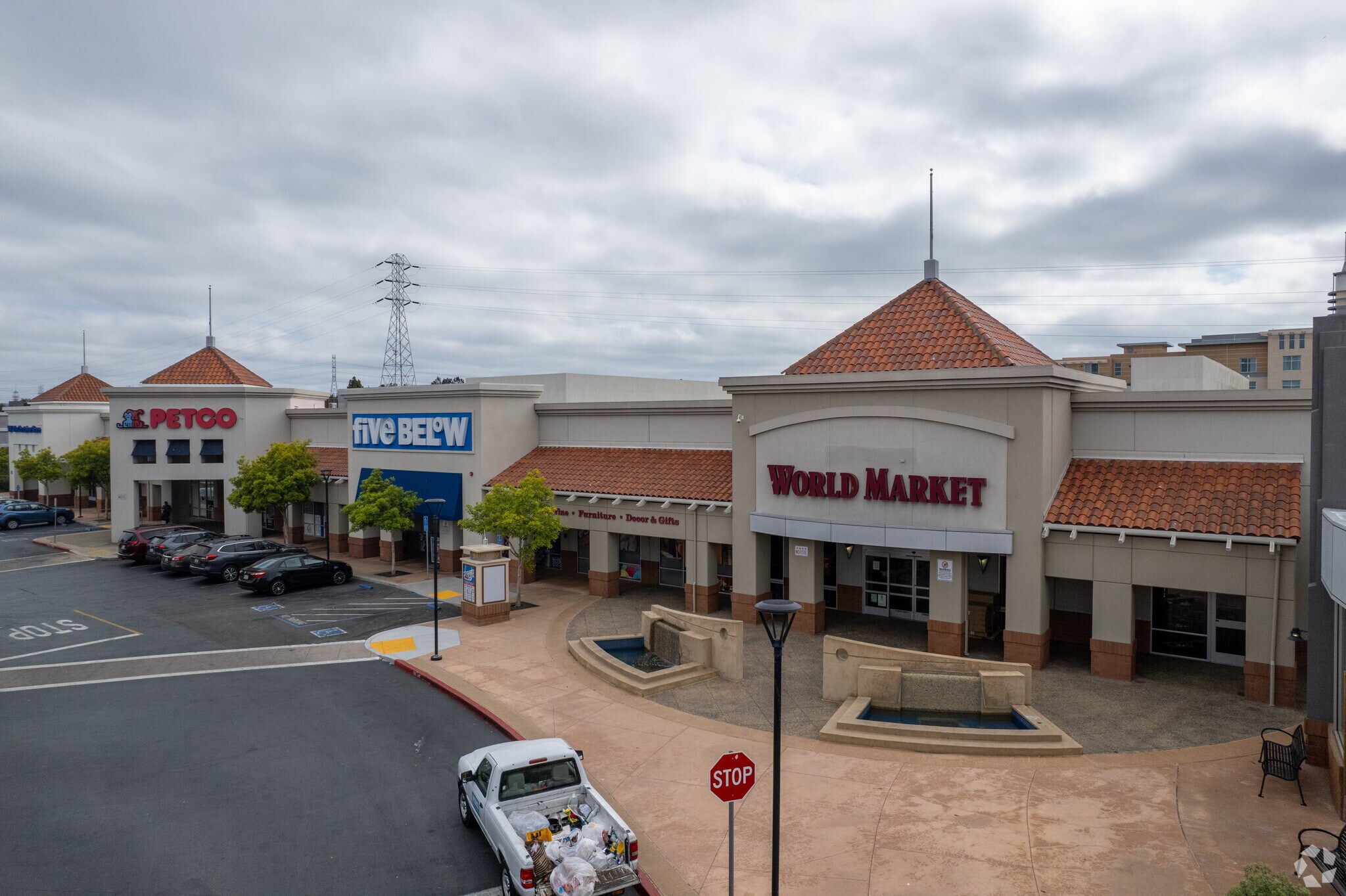 2290-3020 Bridgepointe Pky, San Mateo, CA to rent Primary Photo- Image 1 of 10