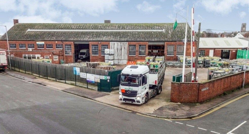 Queens Rd, Great Yarmouth for sale - Primary Photo - Image 1 of 1