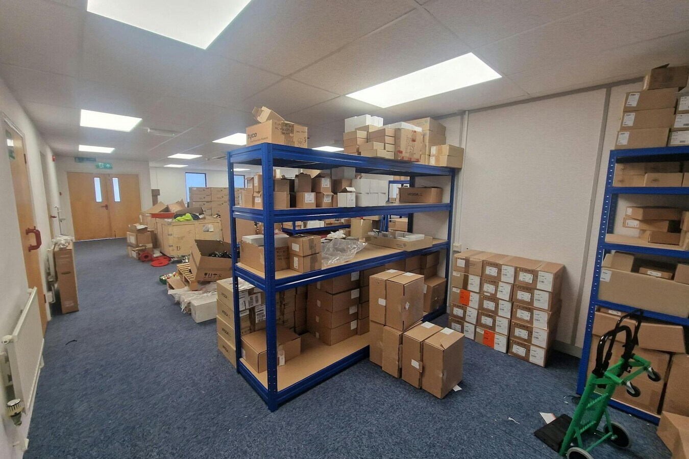 13 Campbell Ct, Bramley, SRY RG26 5EG - Unit 13 - - Interior Photo - Image 1 of 3