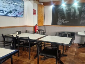 Retail in Barcelona, Barcelona to rent Interior Photo- Image 2 of 5