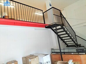 Office / Retail in Sant Pere de Ribes, Barcelona to rent Interior Photo- Image 1 of 8