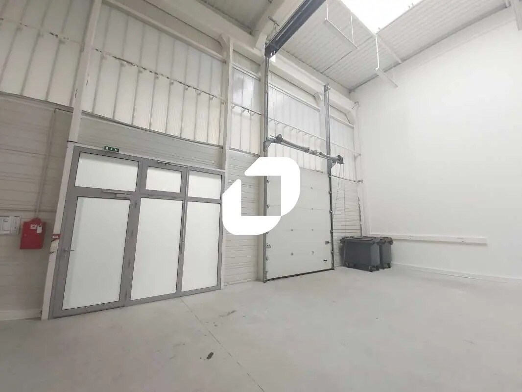 8-10 Rue Salvador Allende, Palaiseau to rent Interior Photo- Image 1 of 16