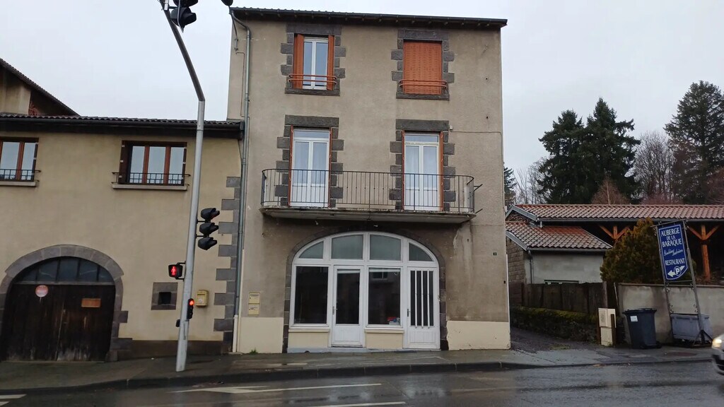 Location Commerce 73 m² - Photo 1
