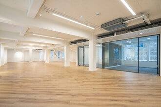 27-32 Old Jewry, London to rent Interior Photo- Image 1 of 3