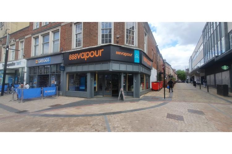 4 Dudley St, Wolverhampton to rent - Building Photo - Image 1 of 1