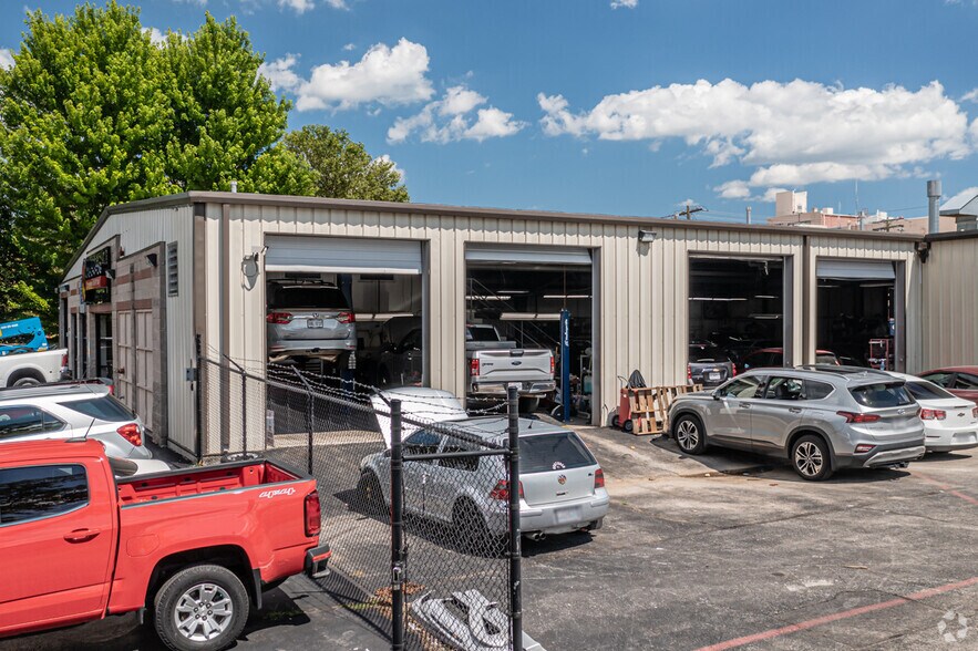 502 W Walnut St, Springfield, MO for sale - Building Photo - Image 1 of 1