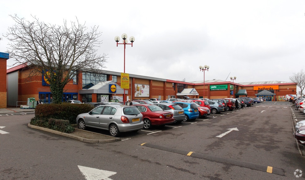 Thames Way, Gravesend for sale - Primary Photo - Image 1 of 1