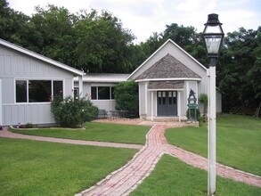 7 N Main St, Salado, TX for rent Building Photo- Image 1 of 6