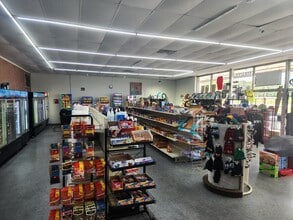 1065-1093 Columbia Dr, Decatur, GA to rent Interior Photo- Image 2 of 3