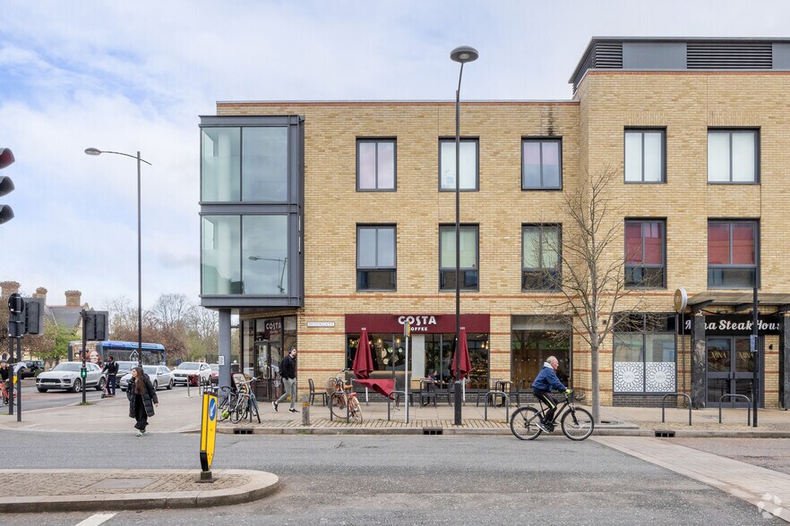 1 Brookgate, Cambridge to rent - Building Photo - Image 2 of 2