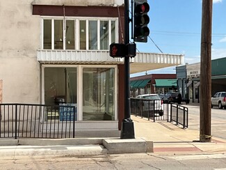 More details for 201-205 E Chambers St, Cleburne, TX - Retail for Rent