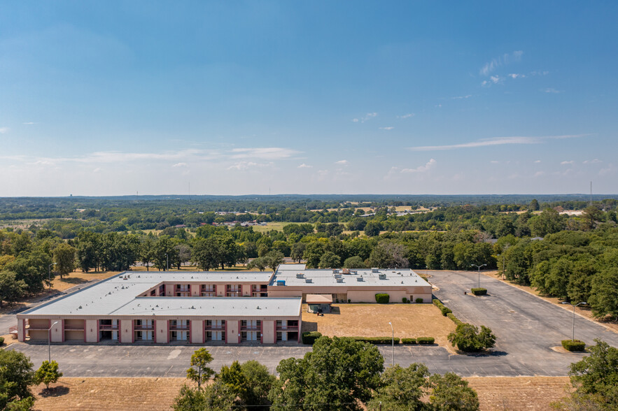 2050 State Highway 31, Athens, TX for sale - Primary Photo - Image 1 of 1