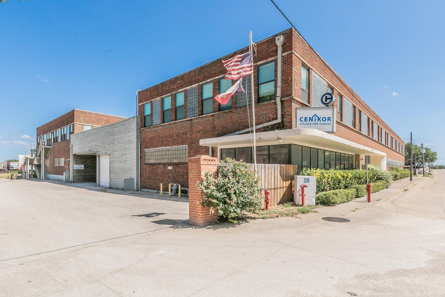 Industrial in Fort Worth, TX for sale - Building Photo - Image 1 of 1