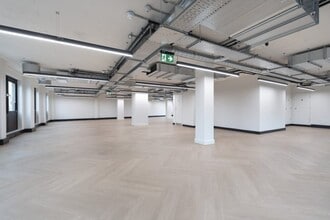 26-30 Paradise Rd, Richmond to rent Interior Photo- Image 1 of 3