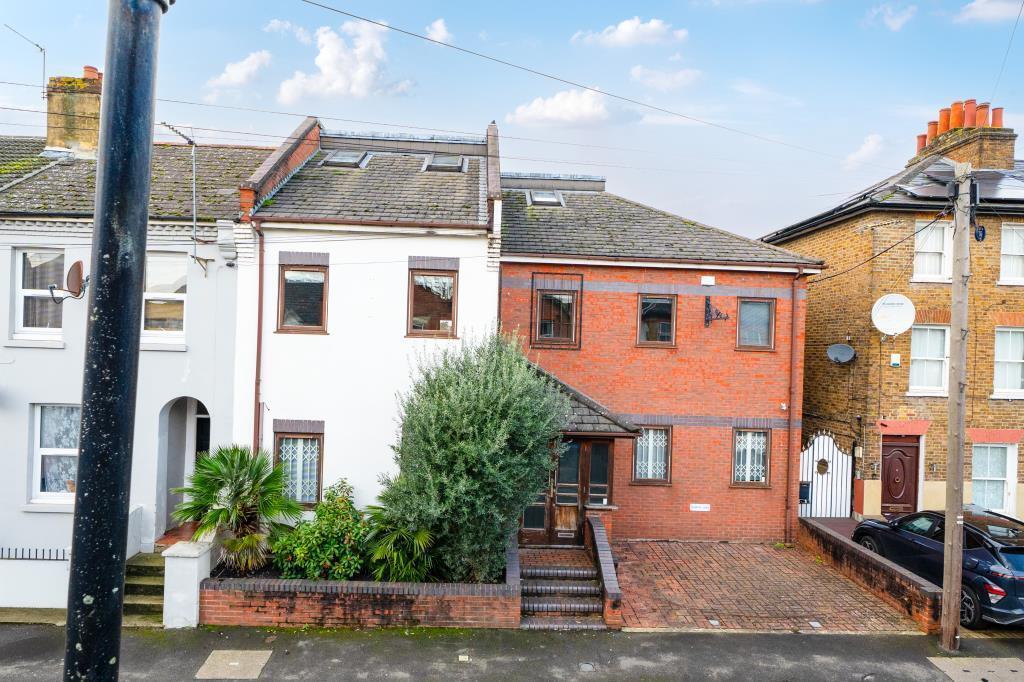 89 Park St, Slough for sale Building Photo- Image 1 of 32