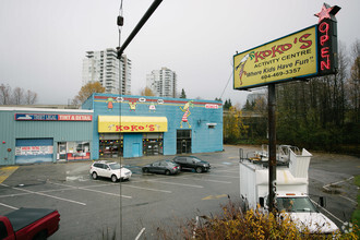 3210 St Johns St, Port Moody, BC for rent Primary Photo- Image 1 of 5