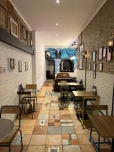 Retail in Barcelona, Barcelona to rent Interior Photo- Image 2 of 8