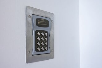 Kangley Bridge Rd, London to rent Interior Photo- Image 2 of 33